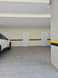 SEASONAL RENTAL: JURERÊ, 2 BEDROOMS (1 SUITE)