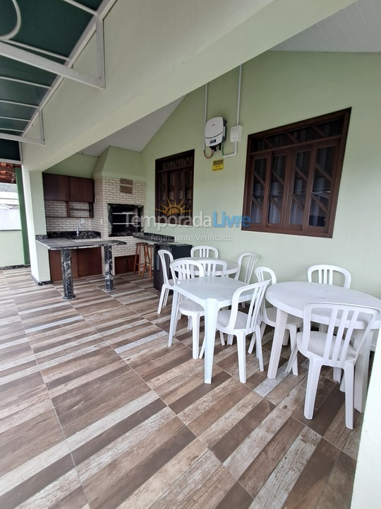 House for vacation rental in Bombinhas (Praia de Zimbros)