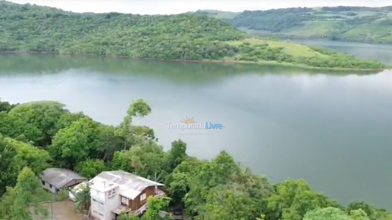 Granja para alquiler de vacaciones em Concórdia (Linha Laudelino)