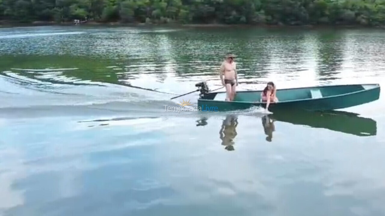 Granja para alquiler de vacaciones em Concórdia (Linha Laudelino)