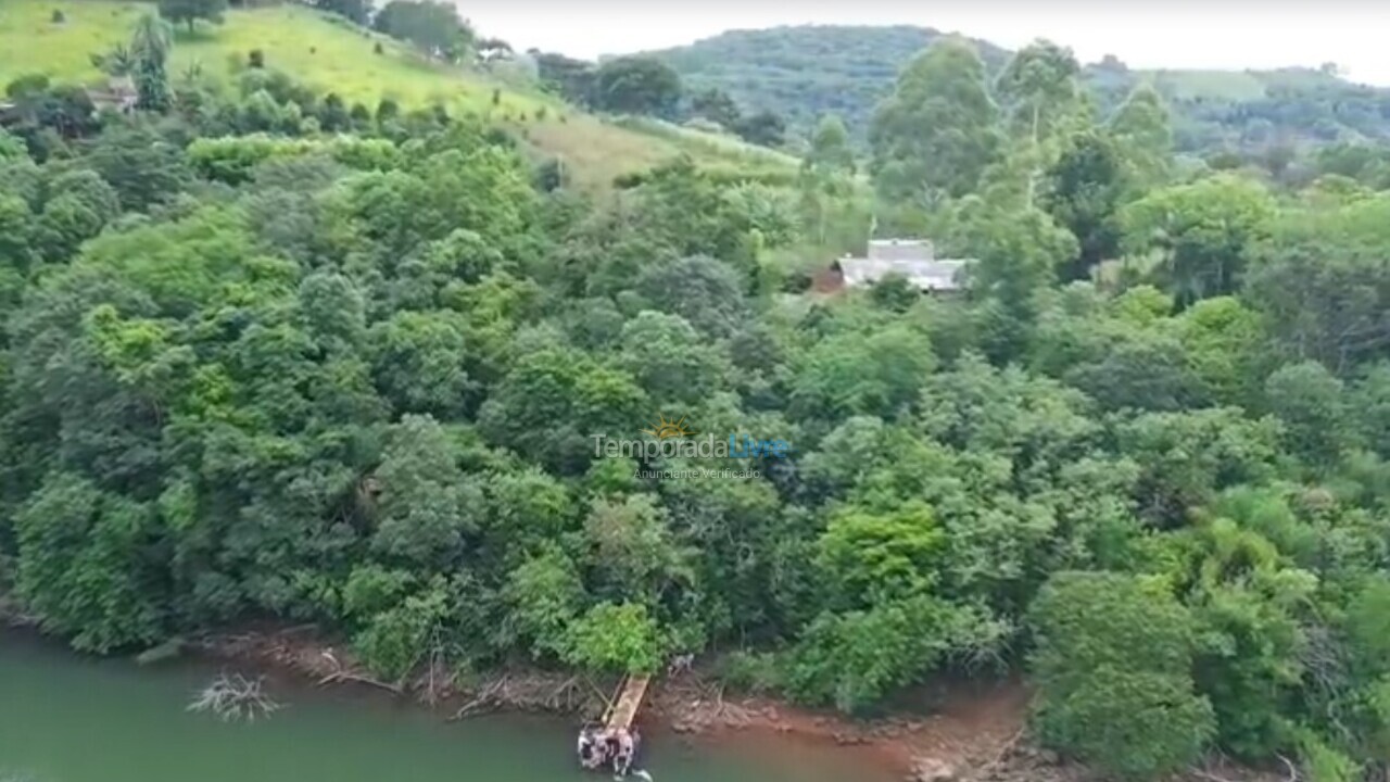 Granja para alquiler de vacaciones em Concórdia (Linha Laudelino)