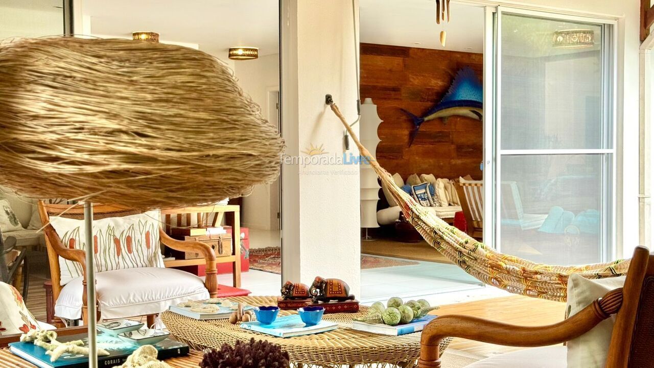 Casa para alquiler de vacaciones em São Sebastião (Praia da Baleia)