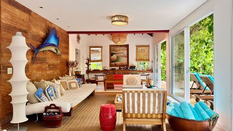 CASA DE ALTO NIVEL EN LA PLAYA DE BALEIA