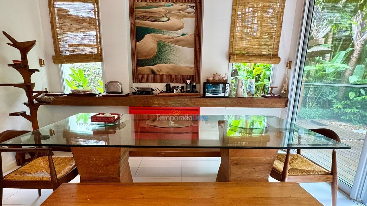 Casa para alquiler de vacaciones em São Sebastião (Praia da Baleia)