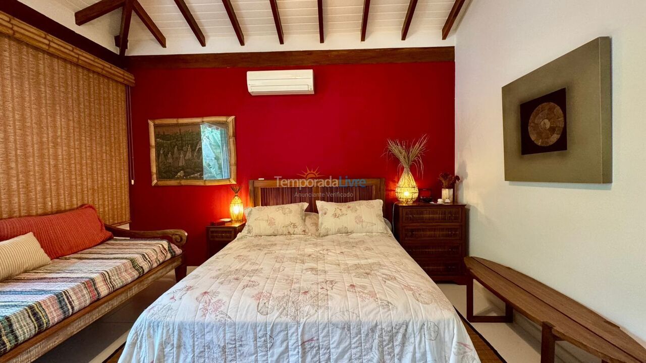 Casa para alquiler de vacaciones em São Sebastião (Praia da Baleia)