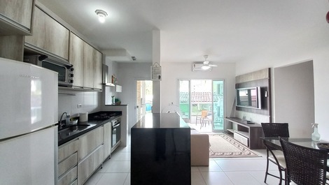 Praia da Toninhas, Apto bem pertinho da praia para 6 pessoas