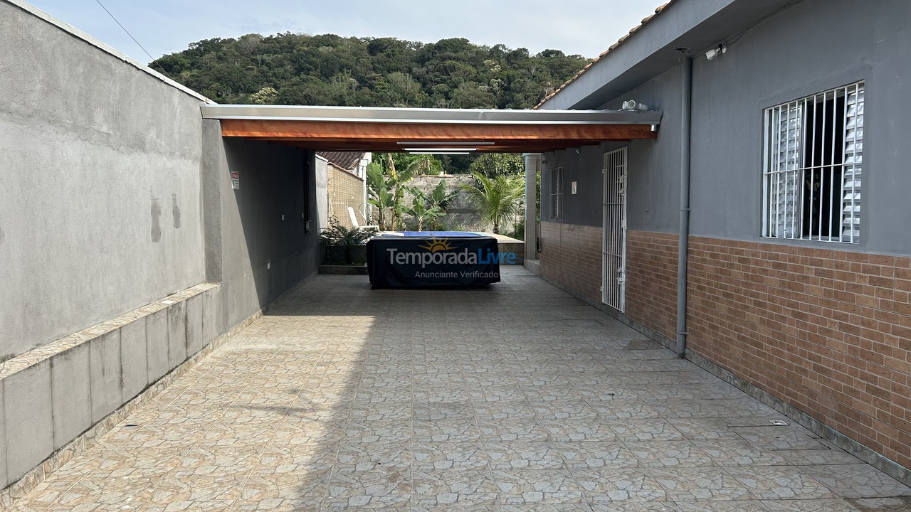 Casa para aluguel de temporada em Mongaguá (Jd Santa Eugênia)