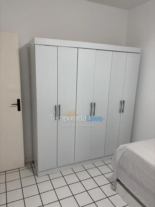 Apartamento para aluguel de temporada em Guarapari (Praia das Castanheiras)