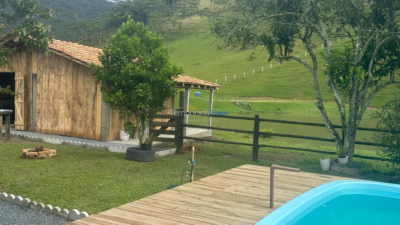 Chácara / sítio para aluguel de temporada em Major Gercino (Tres Barras)