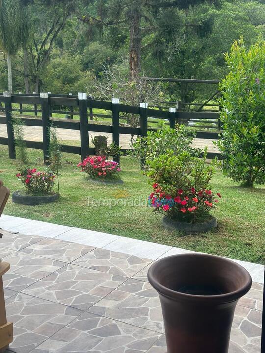 Chácara / sítio para aluguel de temporada em Major Gercino (Tres Barras)