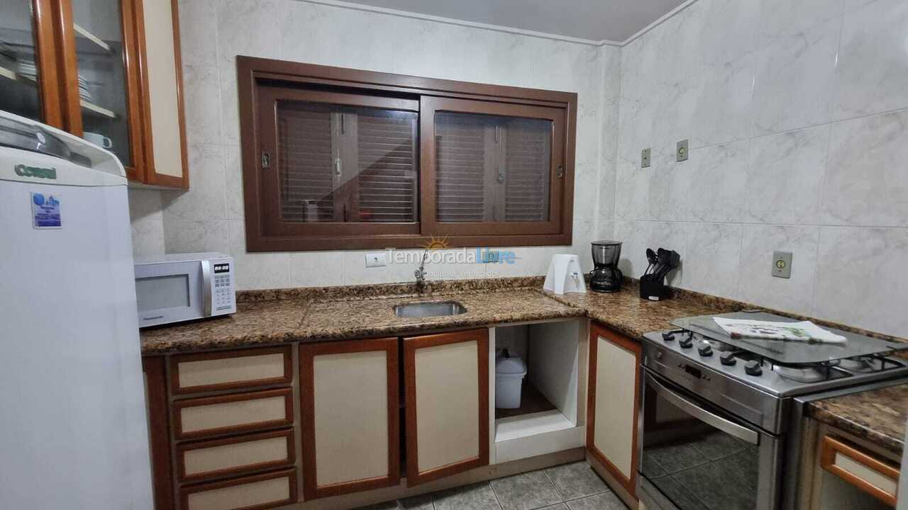 Apartamento para aluguel de temporada em Bombinhas (Praia de Bombinhas)