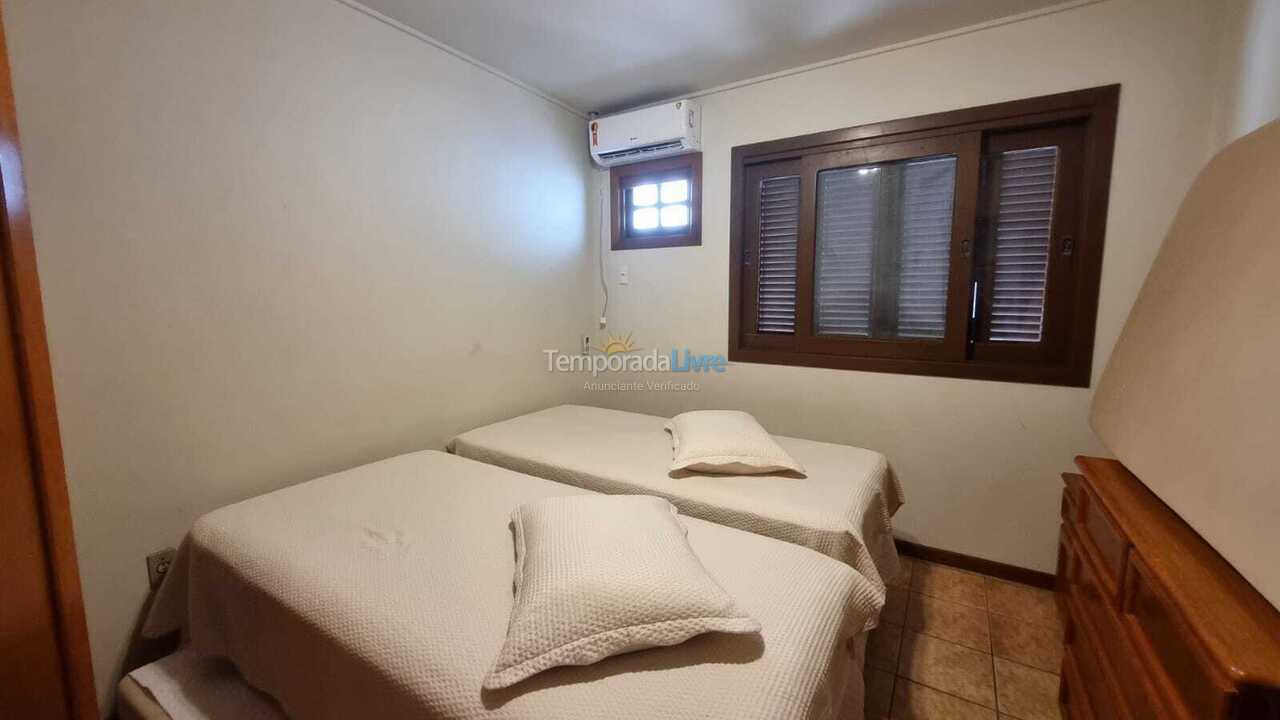 Apartamento para aluguel de temporada em Bombinhas (Praia de Bombinhas)