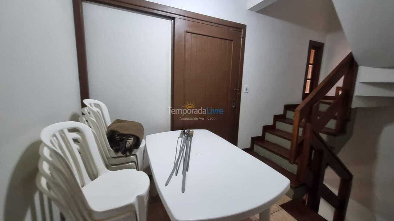 Apartamento para aluguel de temporada em Bombinhas (Praia de Bombinhas)
