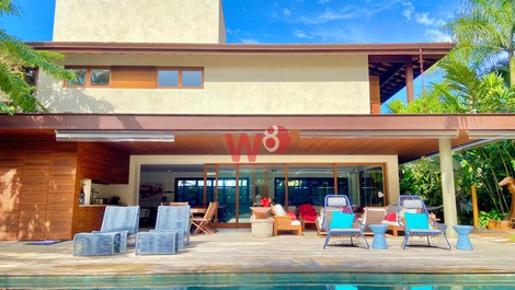 Casa exclusiva de lujo en la playa de Baleia