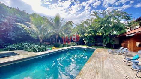 Casa exclusiva de lujo en la playa de Baleia