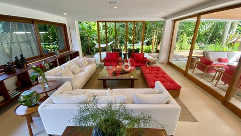 Casa exclusiva de lujo en la playa de Baleia