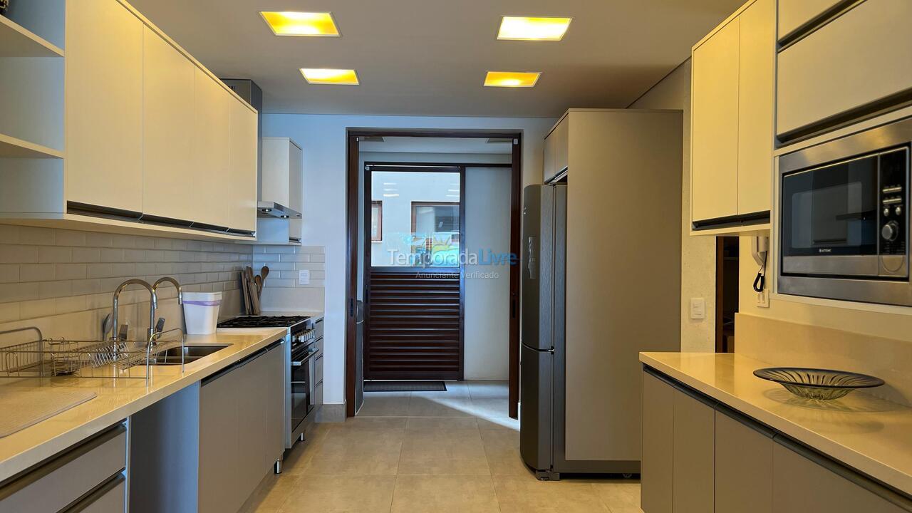 Casa para aluguel de temporada em São Sebastião (Praia de Juquey)