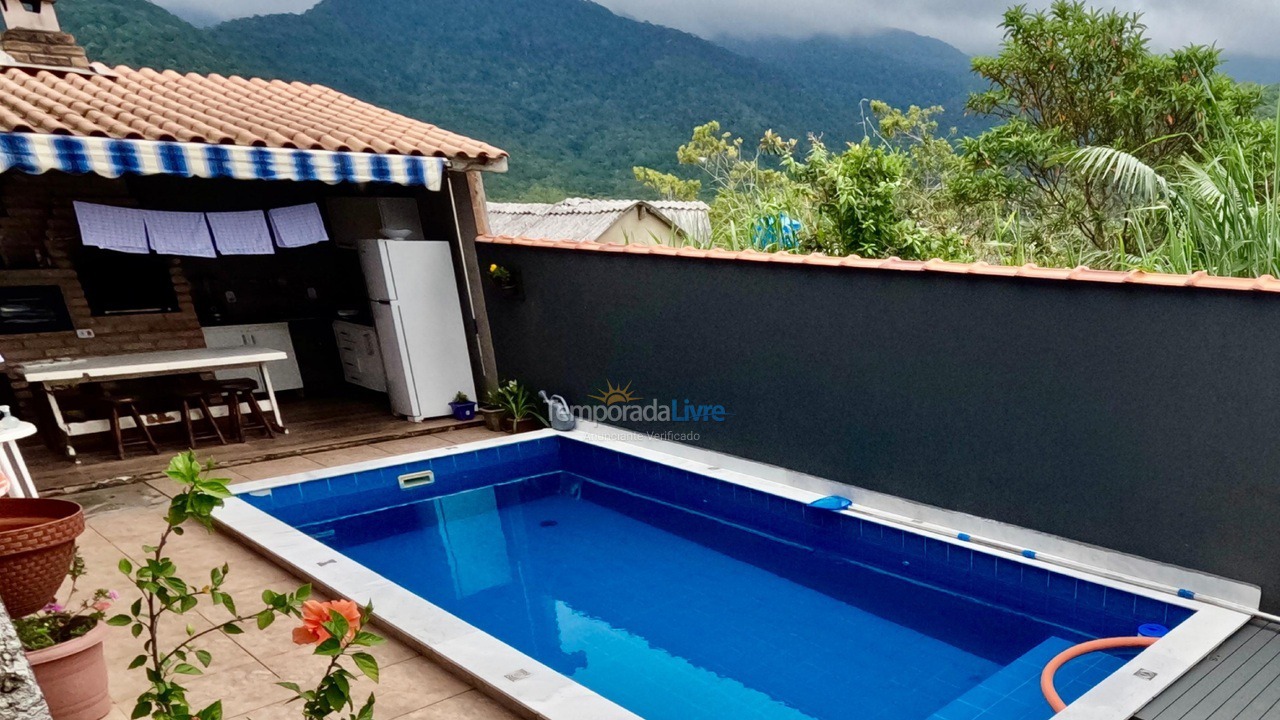 Casa para aluguel de temporada em Caraguatatuba (Praia de Massaguaçu)