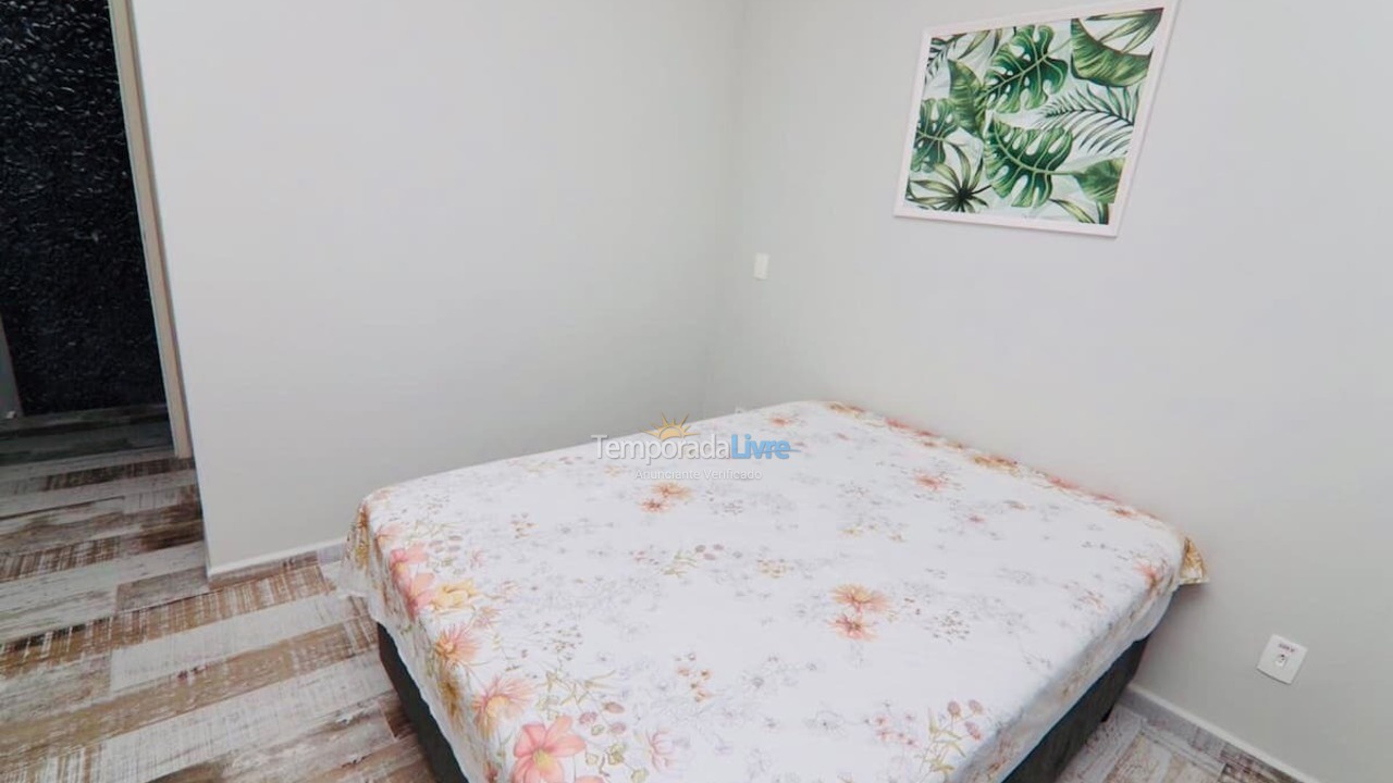 Casa para aluguel de temporada em São Sebastião (Praia de Juquey)