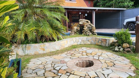Recanto da Natureza Caioba com Piscina