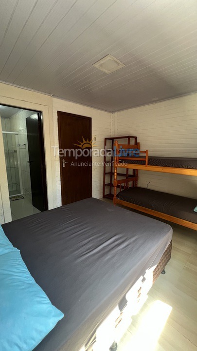 Casa para aluguel de temporada em Matinhos (Caiobá)