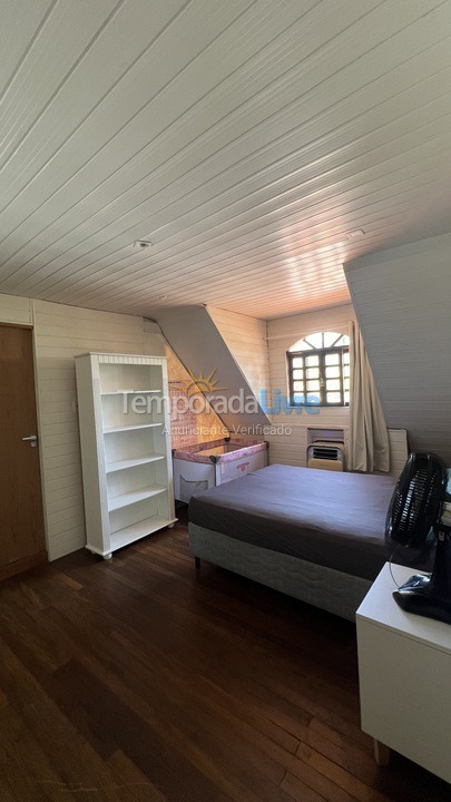 Casa para aluguel de temporada em Matinhos (Caiobá)