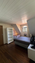 Recanto da Natureza Caioba com Piscina