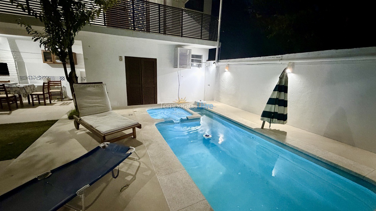 Casa para aluguel de temporada em Florianopolis (Praia dos Ingleses)
