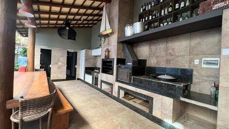 Single-story house a few meters from the sea in Canto Grande.