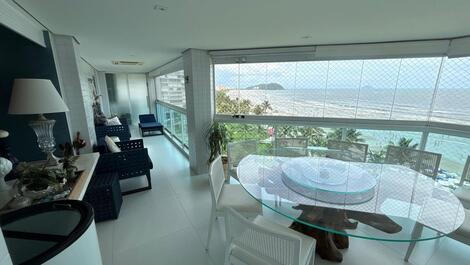 Apartamento frente a praia em Riviera