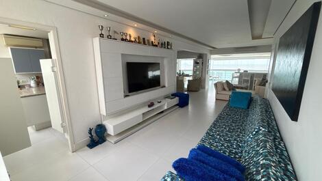 Apartamento frente a praia em Riviera