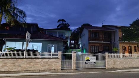 Casa para alugar em Palhoça - Guarda do Embaú
