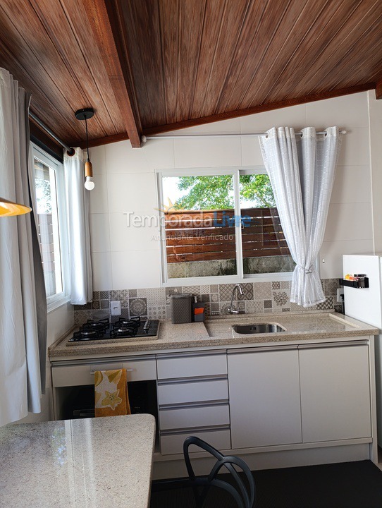 Casa para aluguel de temporada em Palhoça (Guarda do Embaú)