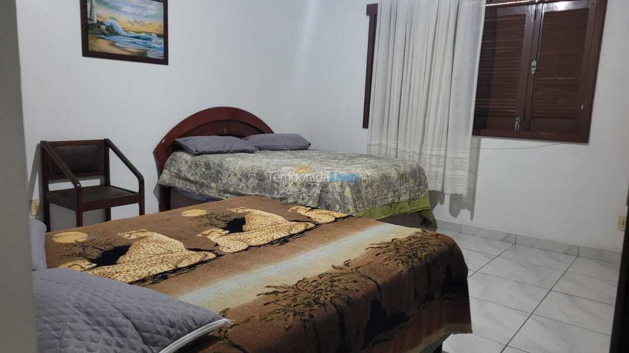 Casa para aluguel de temporada em Cidreira (Centro)