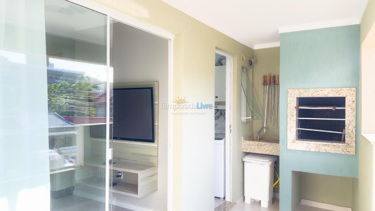 Apartment for vacation rental in Bombinhas (Praia de Bombas)