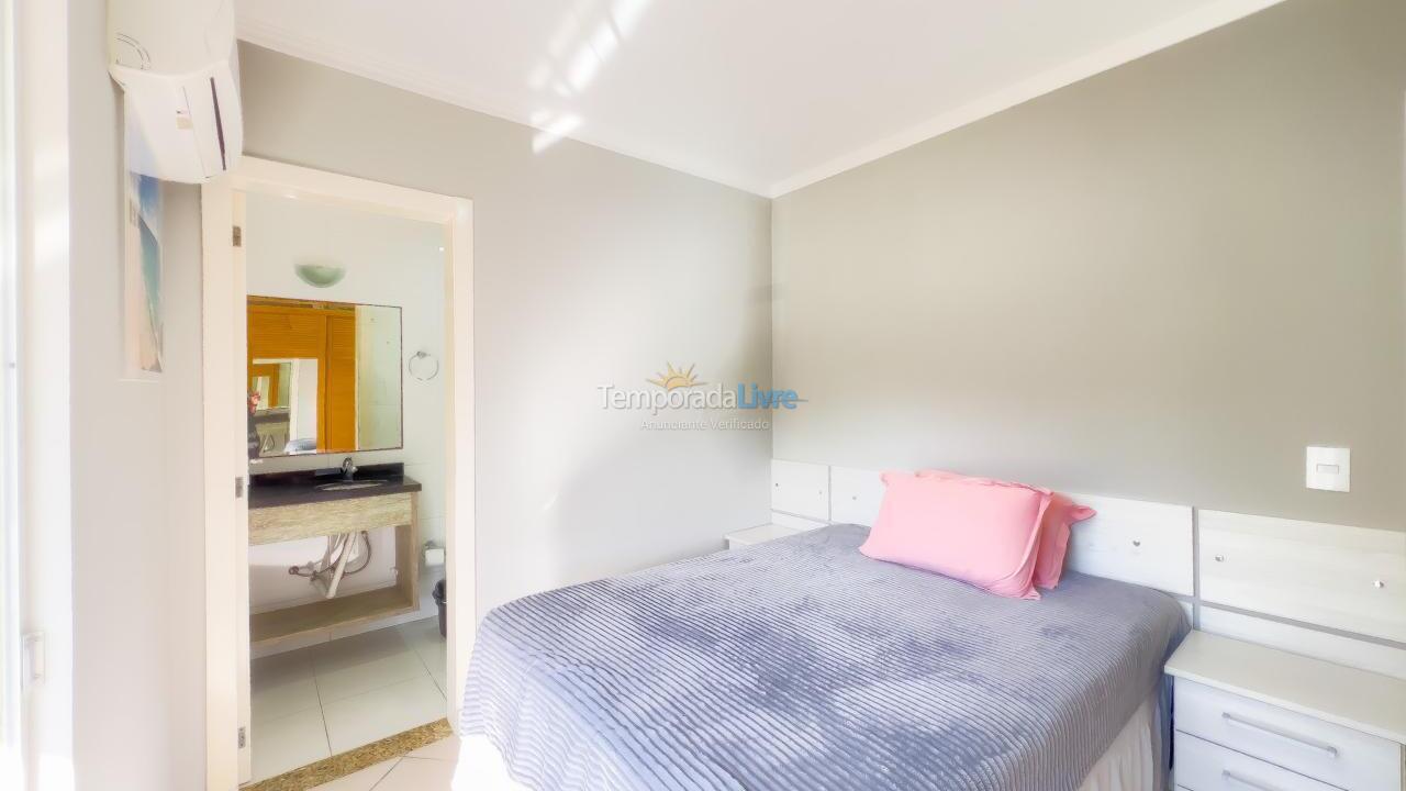 Apartment for vacation rental in Bombinhas (Praia de Bombas)