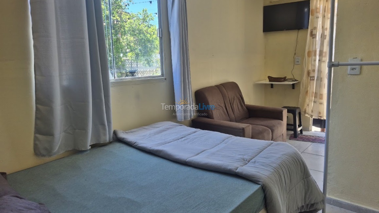 Casa para aluguel de temporada em Bombinhas (Canto Grande)