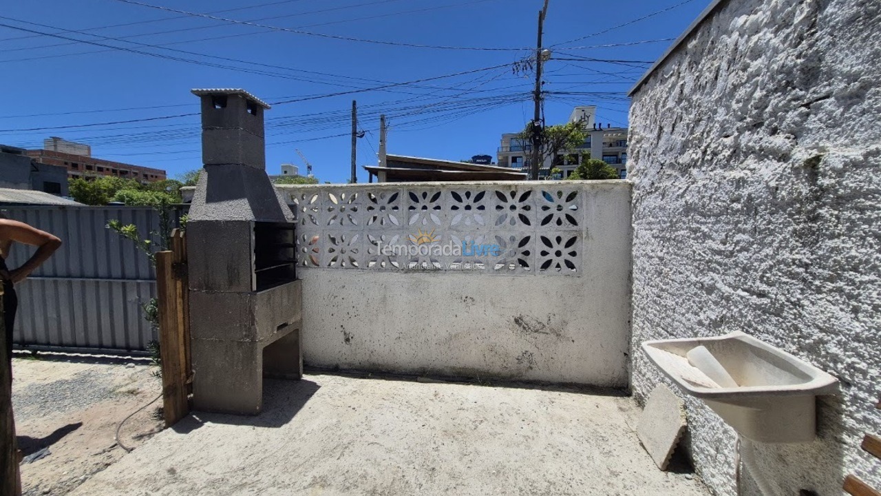 Casa para aluguel de temporada em Bombinhas (Canto Grande)