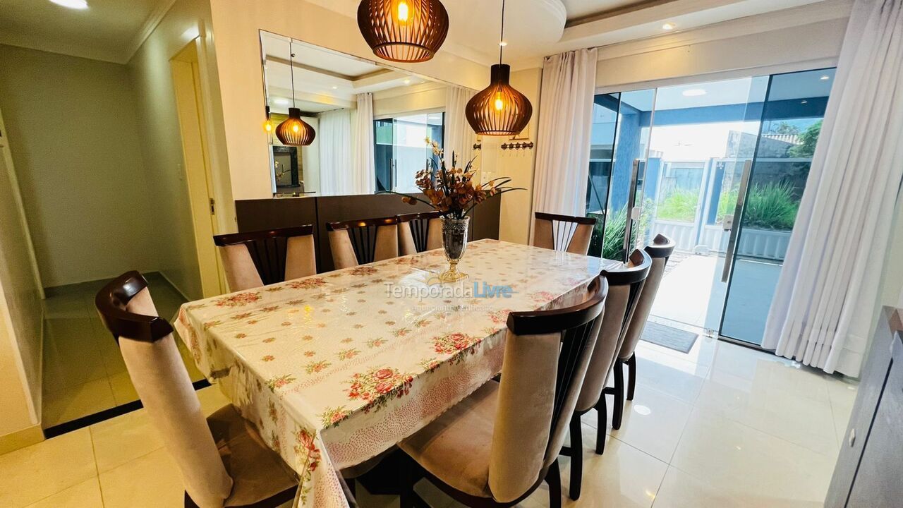 Casa para alquiler de vacaciones em Bombinhas (Canto Grande)