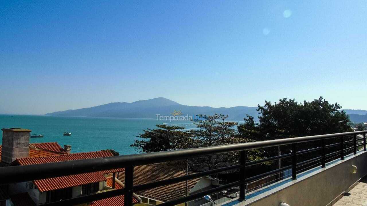 Apartamento para aluguel de temporada em Bombinhas (Canto Grande)