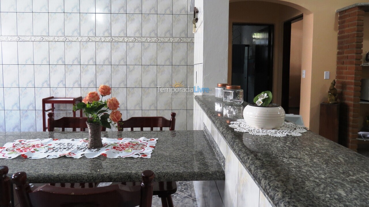 Casa para alquiler de vacaciones em Bertioga (Boraceia)