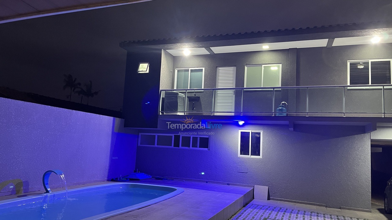 Casa para aluguel de temporada em Matinhos (Balneário Guacyara Costa Azul)