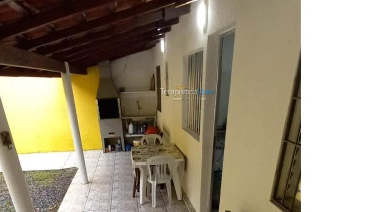 House for vacation rental in São Sebastião (Praia da Boracéia)