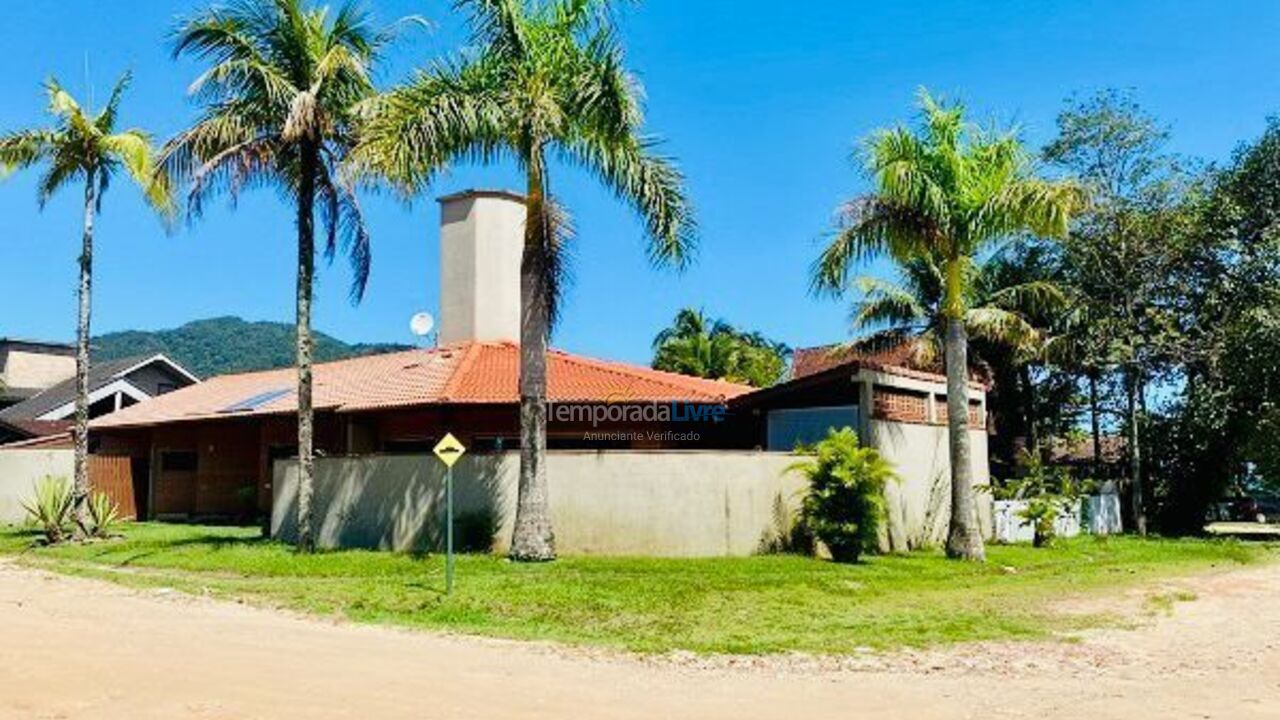 Casa para alquiler de vacaciones em Ubatuba (Lagoinha)