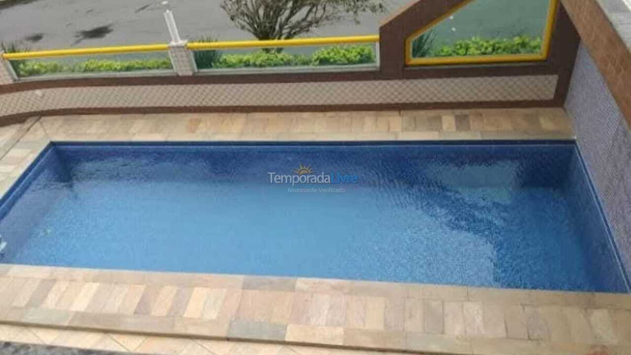 Apartamento para aluguel de temporada em Praia Grande (Praia do Caiçara)