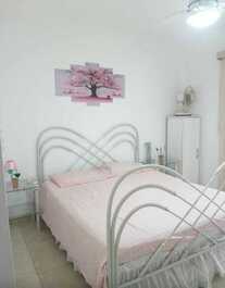 Apto. 1 Dorm. Praia Grande- Vila Caiçara, 150 mts da praia.