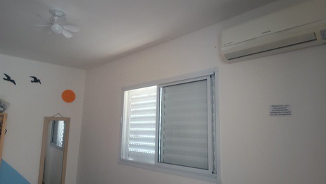 Quarto yuuhi - ar condicionado e ventilador teto