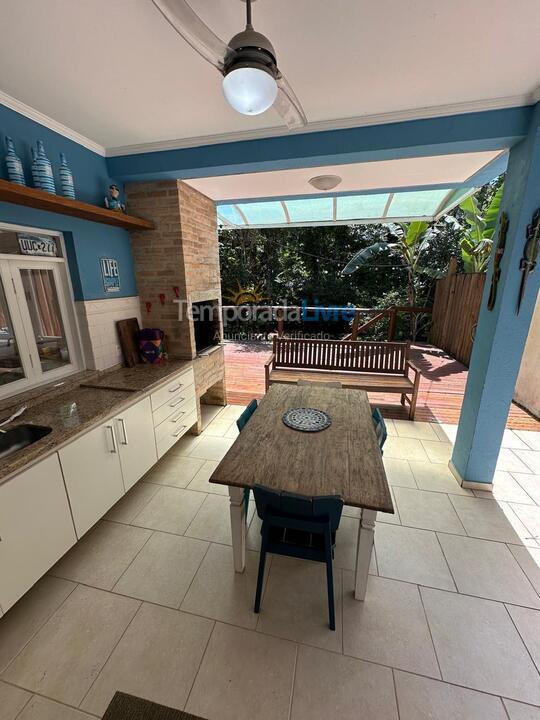 Casa para alquiler de vacaciones em São Sebastião (Juquehy)