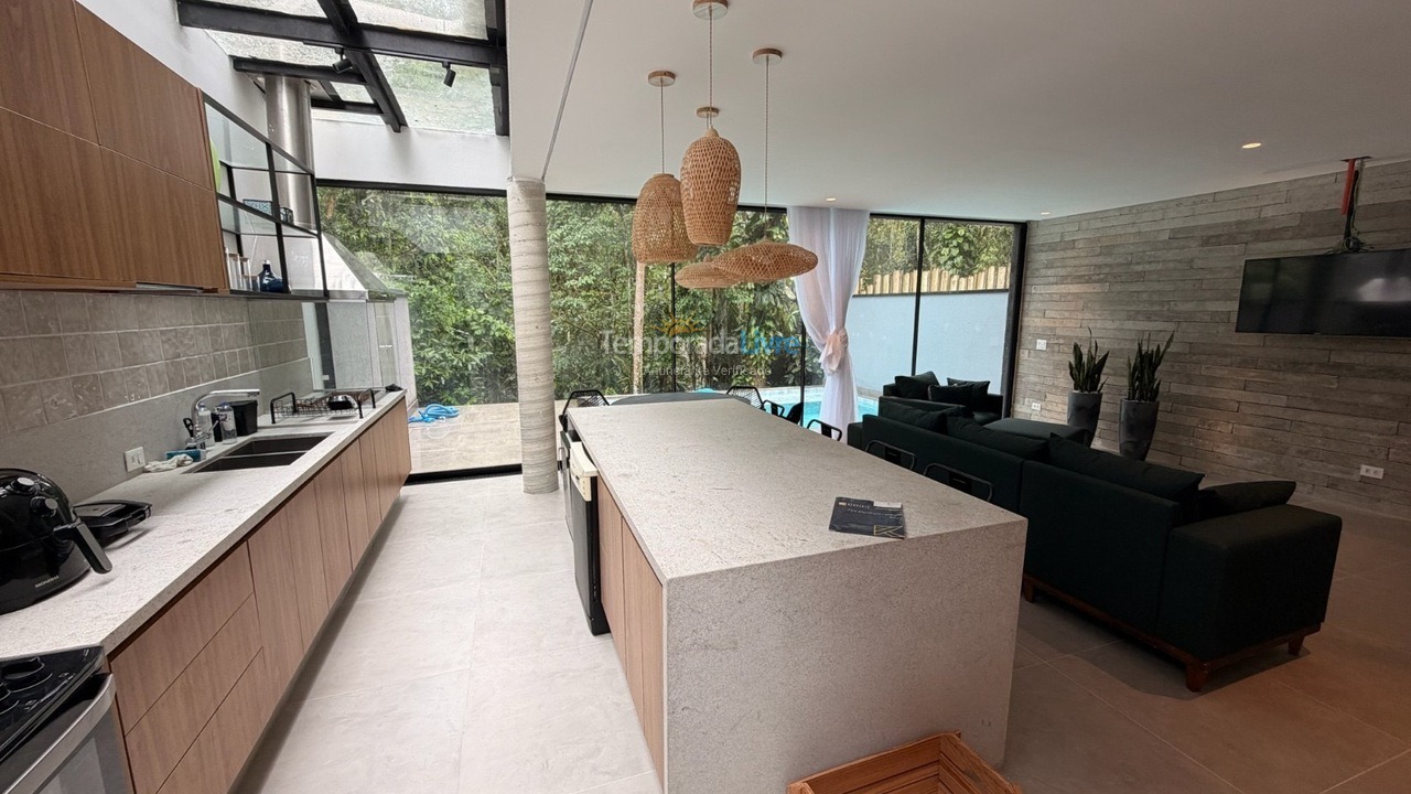 Casa para alquiler de vacaciones em São Sebastião (Juquehy)