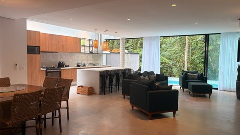 Casa en condominio cerrado disponible para carnaval | 5 suites y piscina